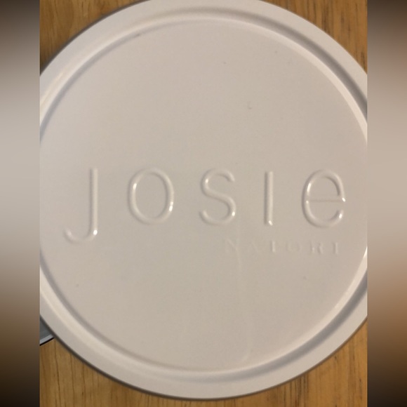 JOSIE NATORI BODY CREAM NET WT. 6.8 OZ 192 g 200 mL - Picture 3 of 8